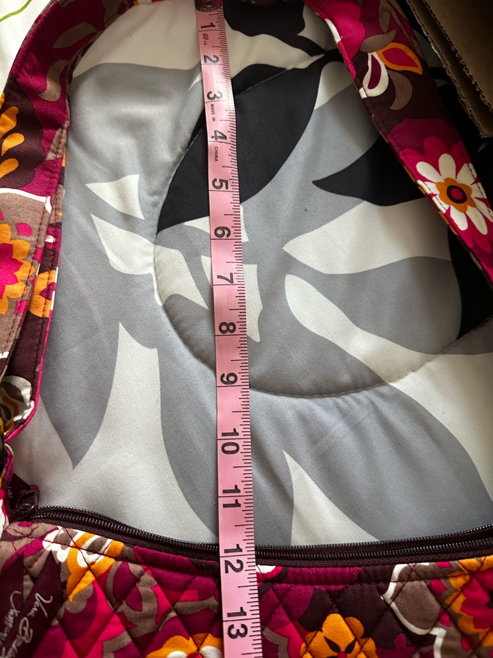 NWT- never been used. Vera Bradley Carnaby Olivia Floral Quilted Shoulder Bag - Picture 10 of 11